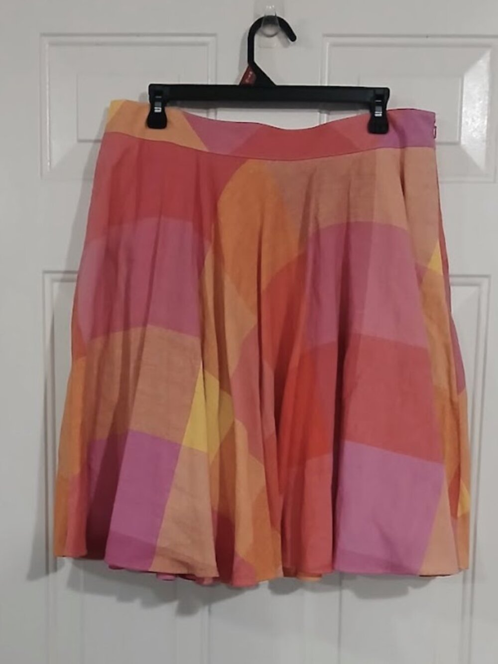 Liz Claiborne Pink Plaid Flare skirt Size 14 With Side Zipper